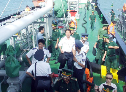 Xử lý tình trạng mua bán xăng dầu trôi nổi