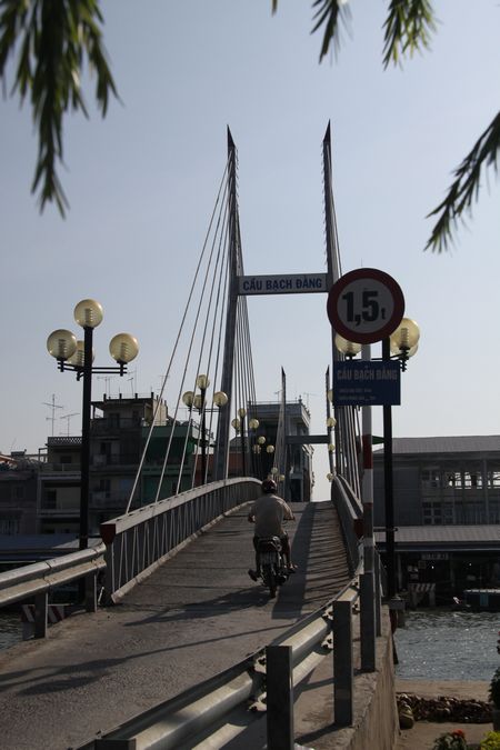 Tăng cường thực hiện các giải pháp ngăn chặn, đẩy lùi tai nạn giao thông