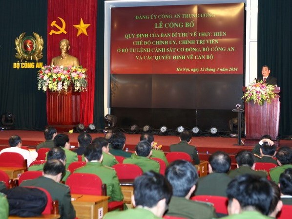 Thực hiện chế độ Chính ủy ở Bộ Tư lệnh Cảnh sát cơ động