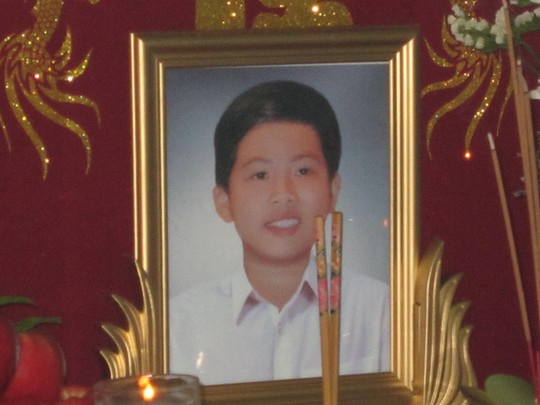 Chạy xe lạng lách, nam sinh lớp 9 còn đâm chết người