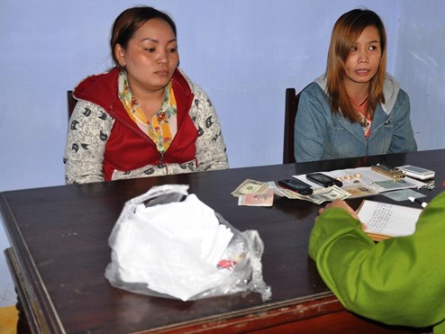 Bắt hai đối tượng lừa bán nhiều vàng dỏm