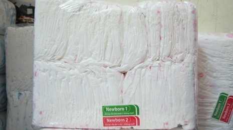 Không chỉ Diana, thị trường tràn lan bỉm thứ phẩm Pamper, Huggies