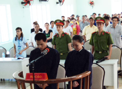 Vùi dập tương lai trong làn khói trắng