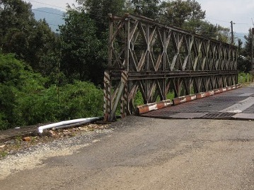 Bóng ma trên cầu E