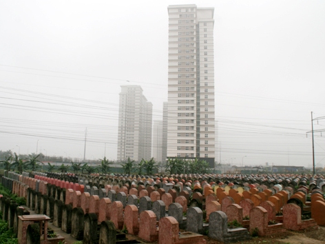 Đô thị khang trang, nghĩa trang ám mặt tiền
