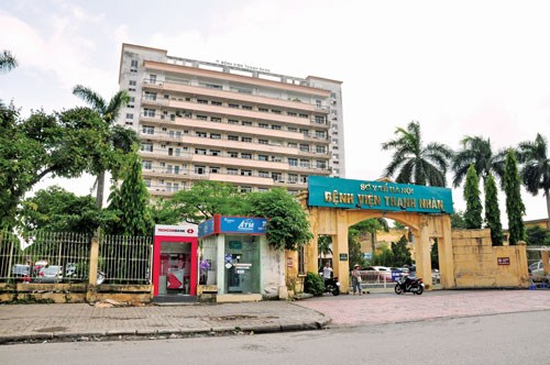 Bị truy sát, nổ súng trước cổng bệnh viện Thanh Nhàn