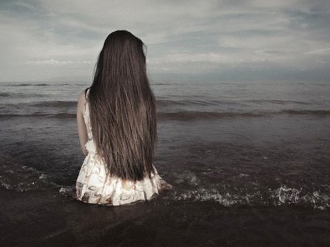 Bạn trai bắt viết cam kết trước khi dâng hiến