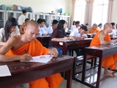 Sóc Trăng trên 7 000 thí sinh dự kiểm tra nhiệm ý tiếng Khmer