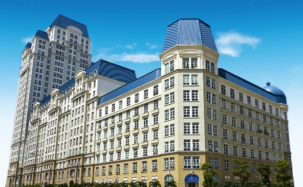 Thượng đế rao bán để chạy tháo thân khỏi The Manor