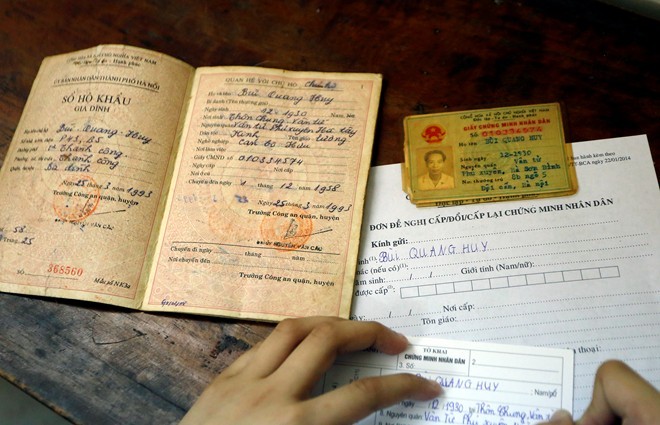 Người không có vân tay làm CMND kiểu mới thế nào