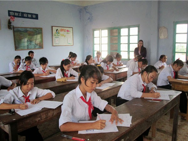 Nhà trường bội chi, học sinh chịu thiệt vì thi học sinh giỏi tràn lan