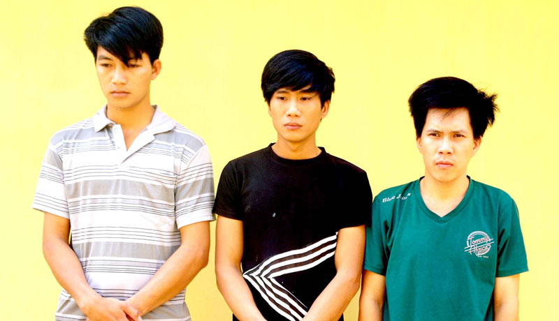 Dàn cảnh cướp tài sản