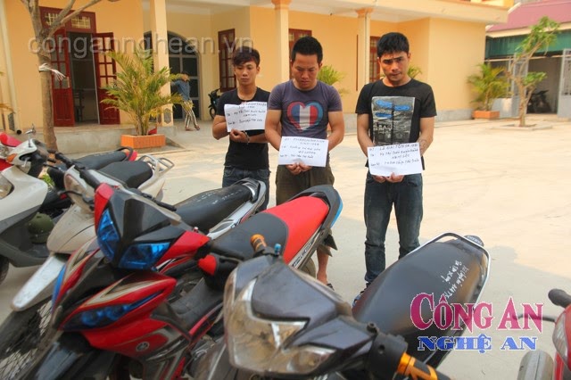 Phá ổ nhóm chuyên dạt vòm và trộm xe máy