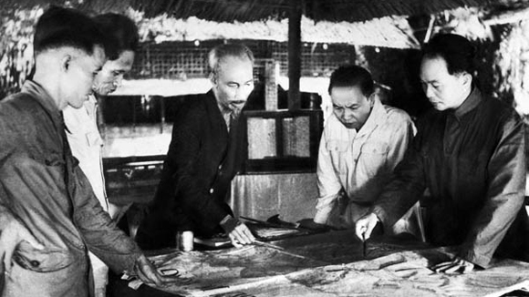 Căn hầm của Đại tướng và cách đánh nở hoa trong lòng địch