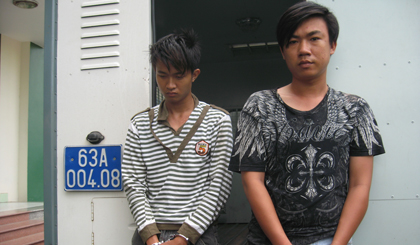 Chơi game gây ồn ào bị bạn game đâm chết