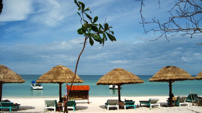 Du lịch kỳ nghỉ lễ Dịch vụ bị đẩy giá ngất ngưởng