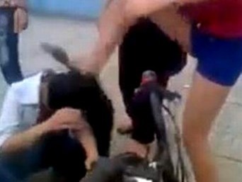 Xác định nhóm nữ sinh đánh bạn tàn nhẫn, chạy sô ngày 4 vụ