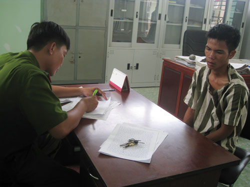 Kẻ cướp tình, tiền