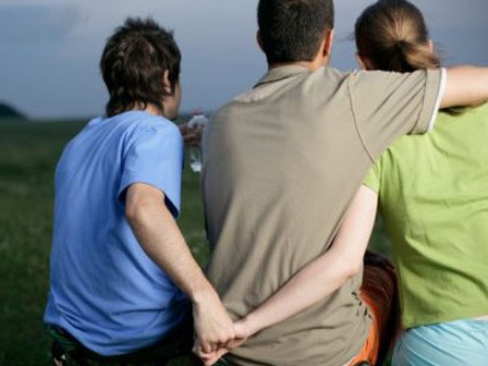 Bí mật khủng khiếp của người phụ nữ yêu anh trai chồng