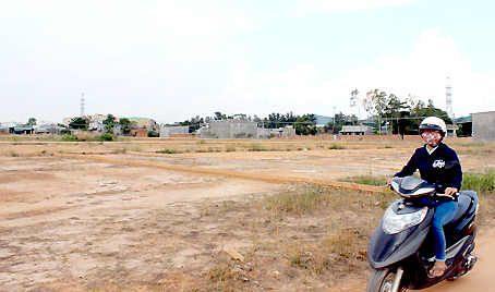 Một đầu nậu mua, bán đất trái phép bị bắt