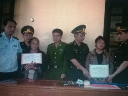 Giấu gần 2 000 viên ma túy trong hộp sữa