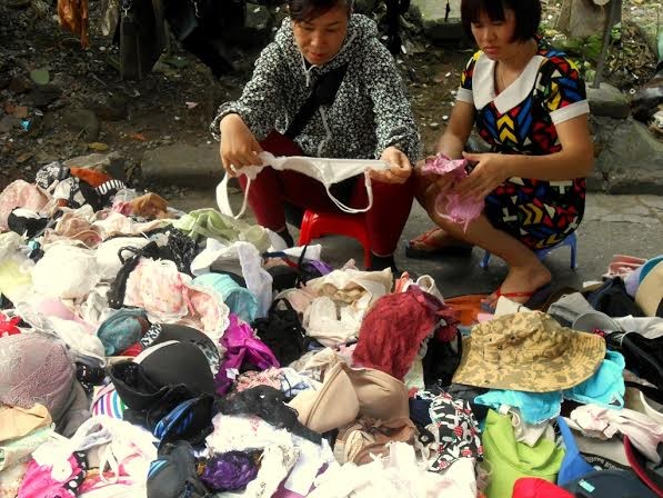 Đồ bơi sida đổ đống giá 10 000 đồng