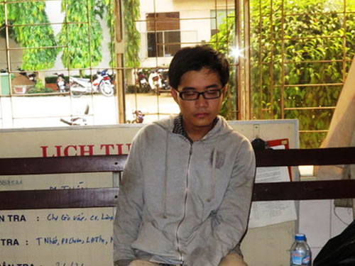 Giết người vì bị ép quan hệ đồng tính