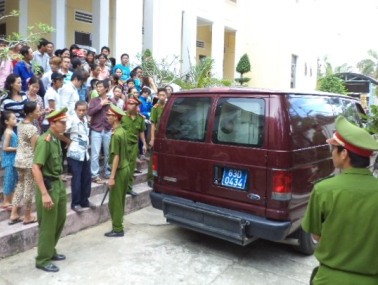 87 năm tù cho 11 bị cáo trong đường dây cho vay nặng lãi khủng