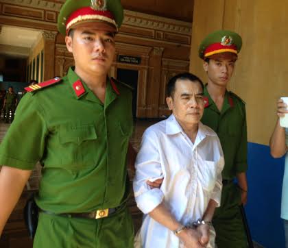 Tử hình yêu râu xanh hiếp dâm bà cụ 71 tuổi