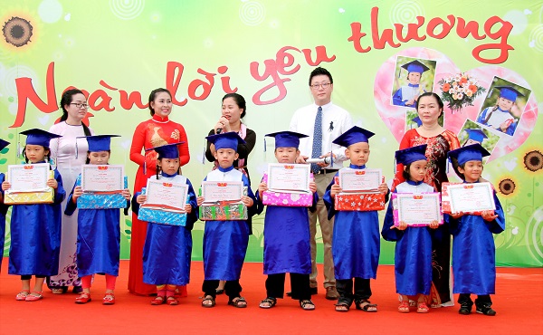 3 thế hệ cùng tham dự Lễ tốt nghiệp mầm non