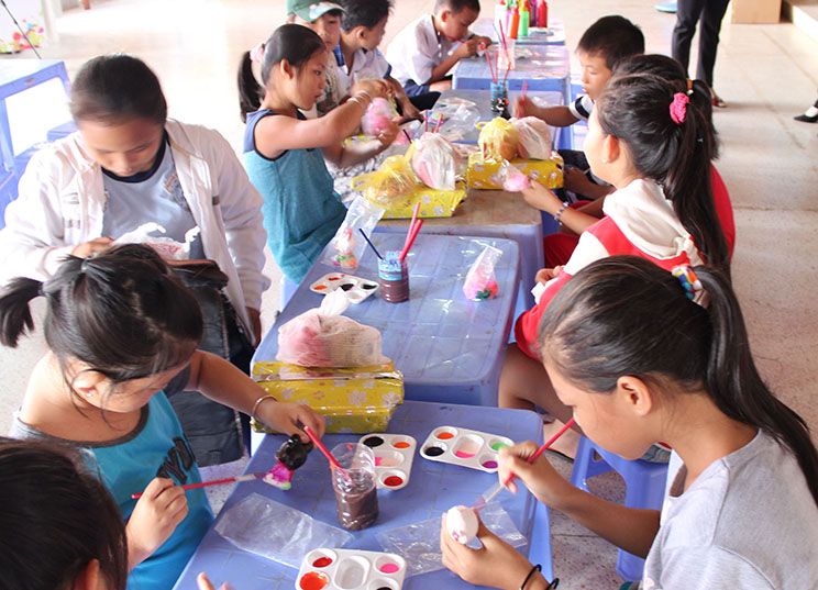 Sân chơi cho thiếu nhi trong ngày 1 6