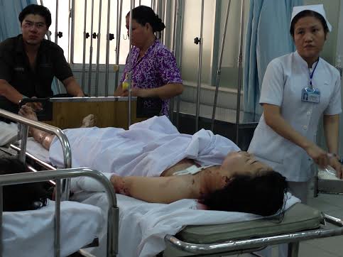 Tưới xăng cố sát cả nhà người yêu