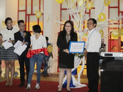 Sánh bước yêu thương với trẻ khuyết tật và con em chiến sĩ biển đảo