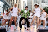 Gangnam Style lập kỷ lục 2 tỷ lượt xem Bi kịch của Psy
