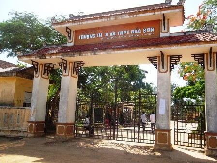 1 thí sinh được 27 người chăm sóc