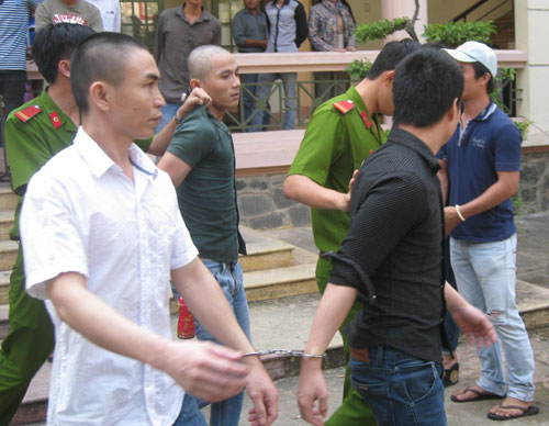 Băng trộm đêm lãnh án