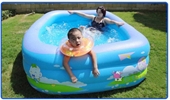 Cách chọn mua bể bơi mini an toàn cho trẻ