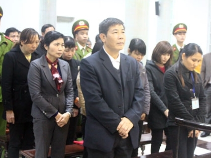 Phúc thẩm vụ nhân bản xét nghiệm chấn động