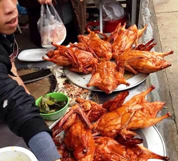 Lấy mẫu kiểm nghiệm gà, vịt quay bằng công nghệ ướp vàng