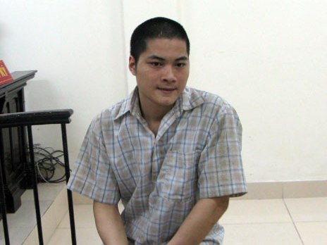 Rủ bé gái 6 tuổi lên gác xép, gã thợ mộc giở trò đồi bại