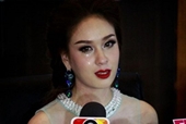 Hoa hậu Thái Lan trả lại vương miện