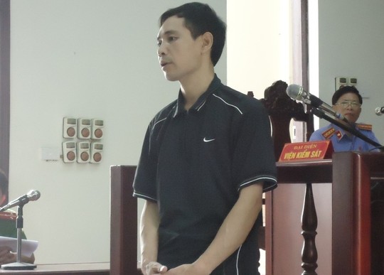 Đến đòi nợ, cắt cổ con nợ tại nhà