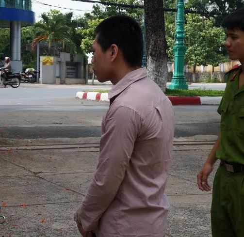 Dụ dỗ trẻ vị thành niên, lãnh án 3 năm