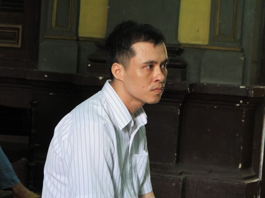 Giết người cùng phòng trọ vì sợ bị lạm dụng tình dục