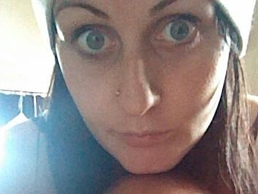 Sinh con khi đang cắt bỏ buồng trứng