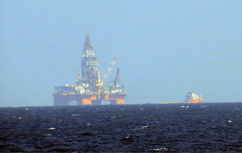 Tình hình Biển Đông Phát hiện máy bay TQ đáp xuống giàn khoan