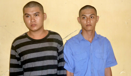 Bắt khẩn cấp 2 đối tượng hiếp dâm phụ nữ