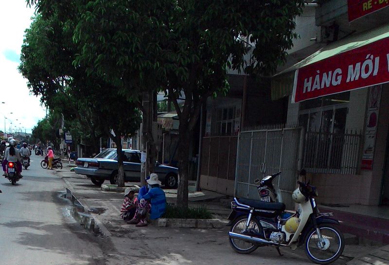 Mẹ ruột hay… mẹ mìn