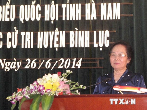  Phó Chủ tịch nước Nguyễn Thị Doan phát biểu tại buổi tiếp xúc với cử tri Hà Nam. (Ảnh: Hoàng Nhương/TTXVN)