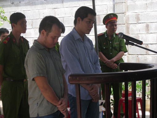 Tội chồng thêm tội